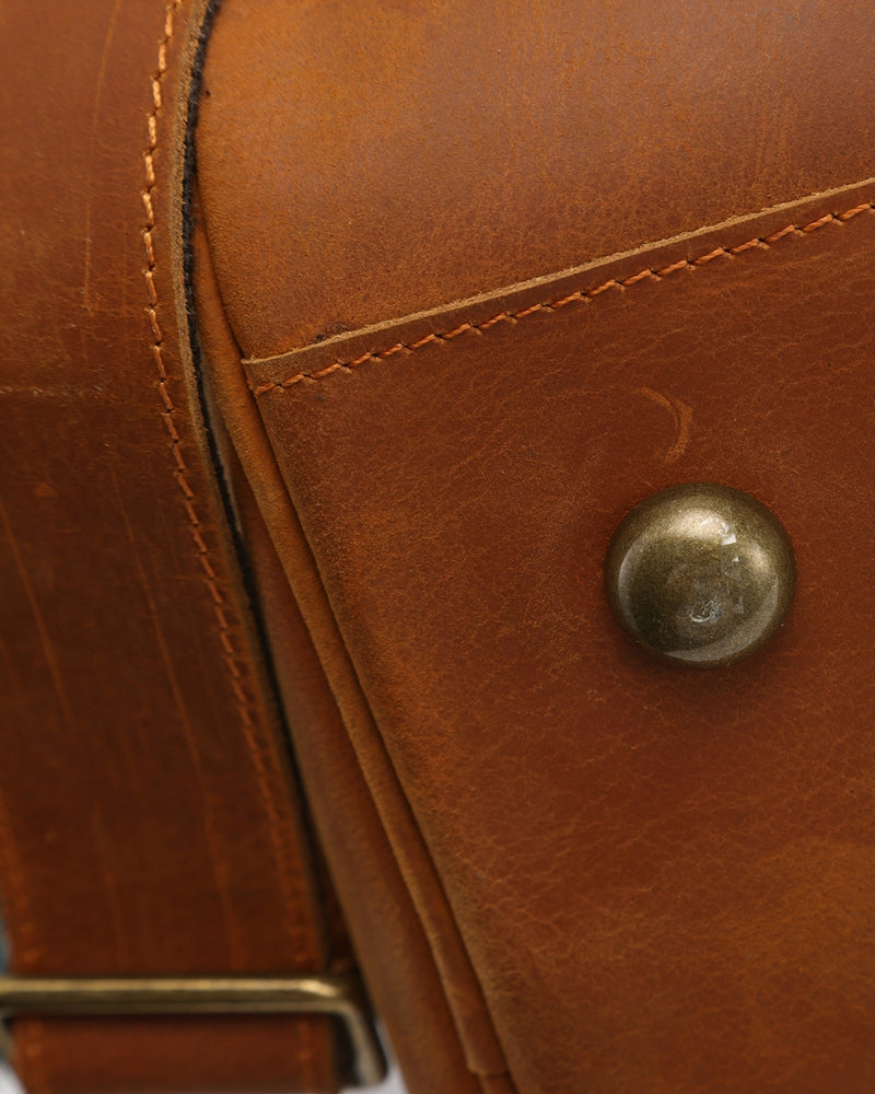 Montague Leren Duffle
