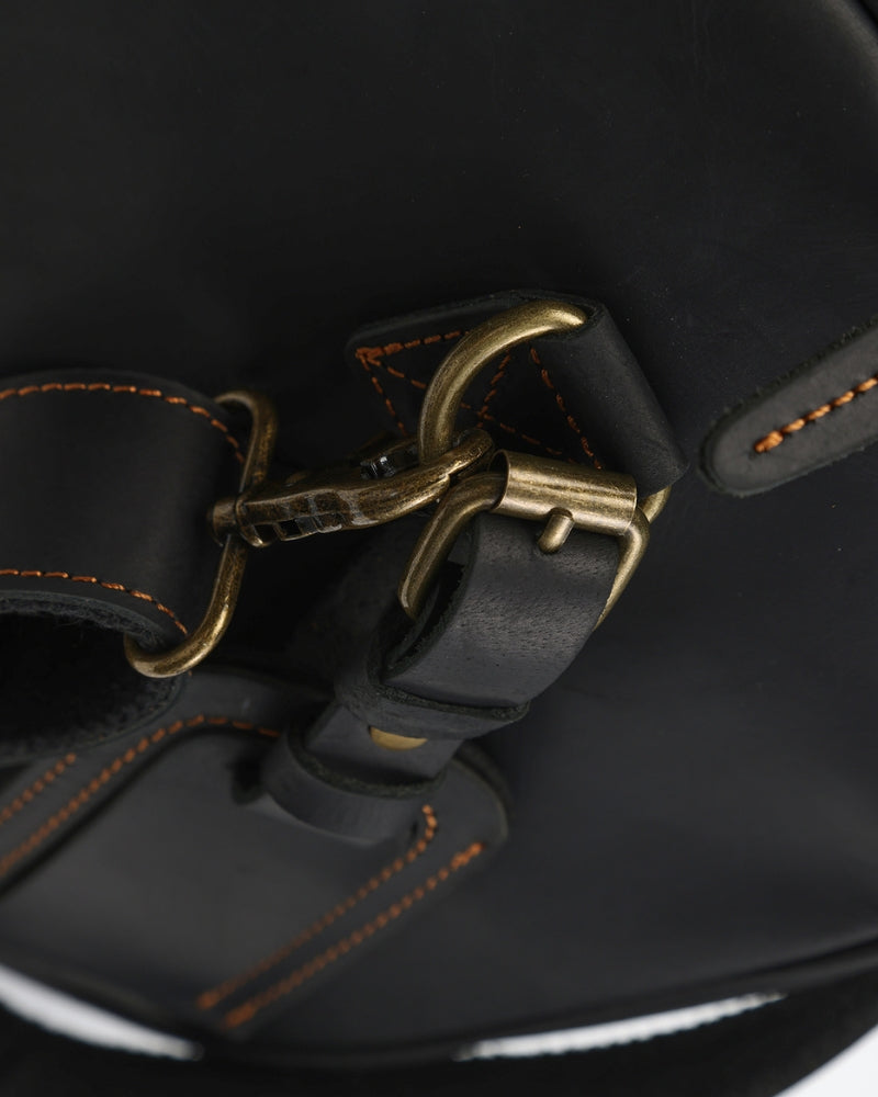 Montague Leren Duffle
