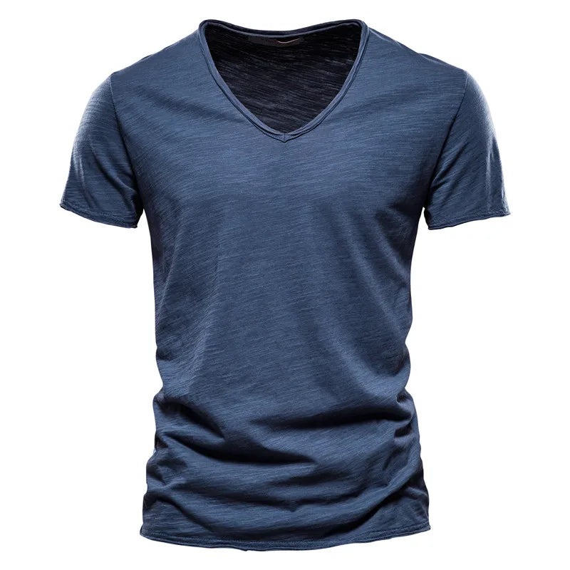 Dennis™ | Zomershirt met V-hals (1+1 Gratis)
