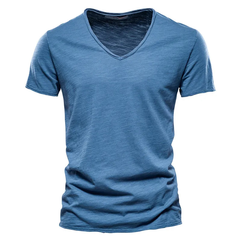 Dennis™ | Zomershirt met V-hals (1+1 Gratis)